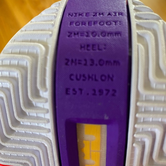 Brand New: Nike LeBron Soldier 14 Hare, Size 7 Mens - Picture 6 of 7